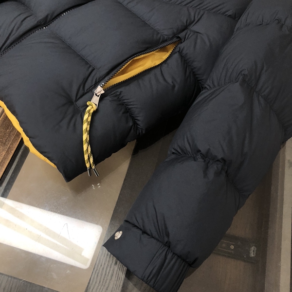 ハイクオリティダウンジャケット素材ディテール